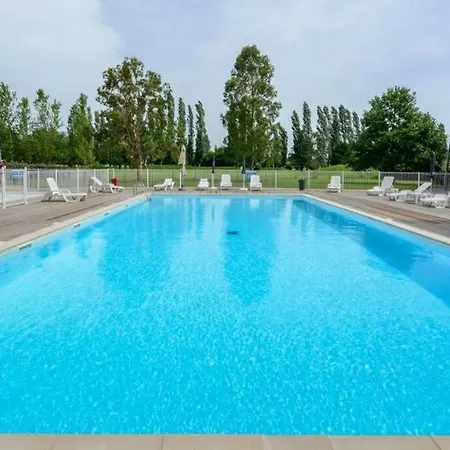 Апартаменты Superbe Sur Base De Loisir Rivieres (Tarn)